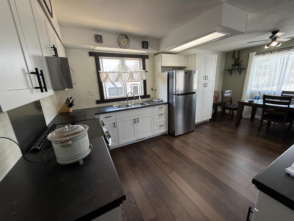 Picture for 19 Centennial Crescent 