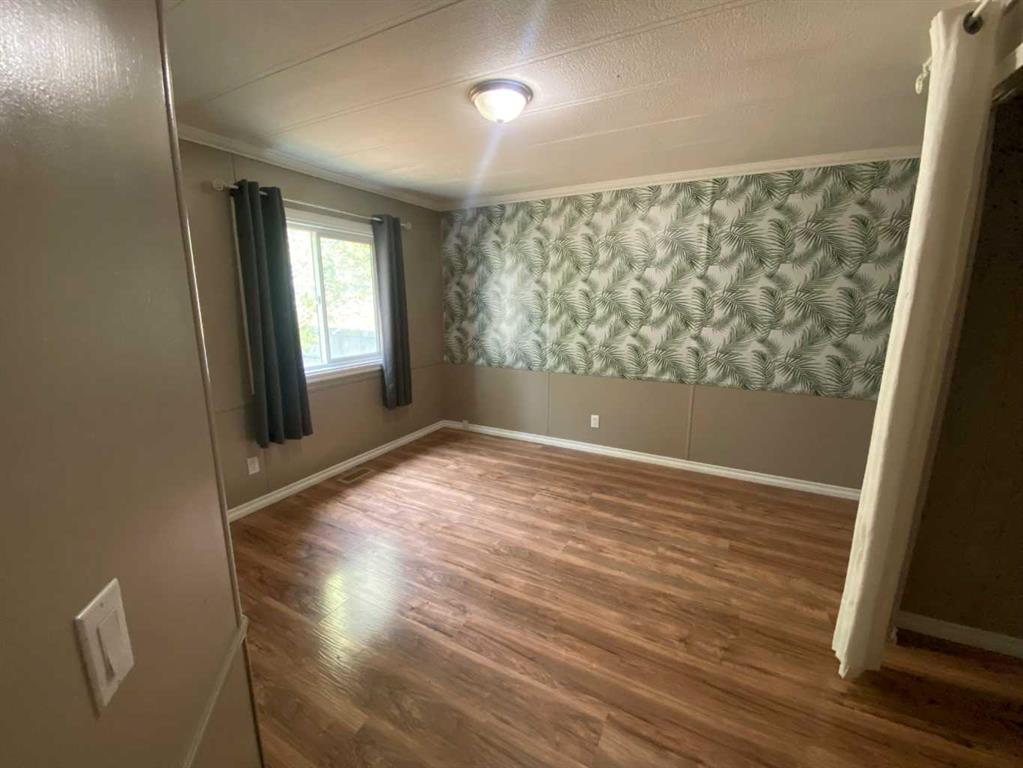 Picture for 70, 810 56 Street  