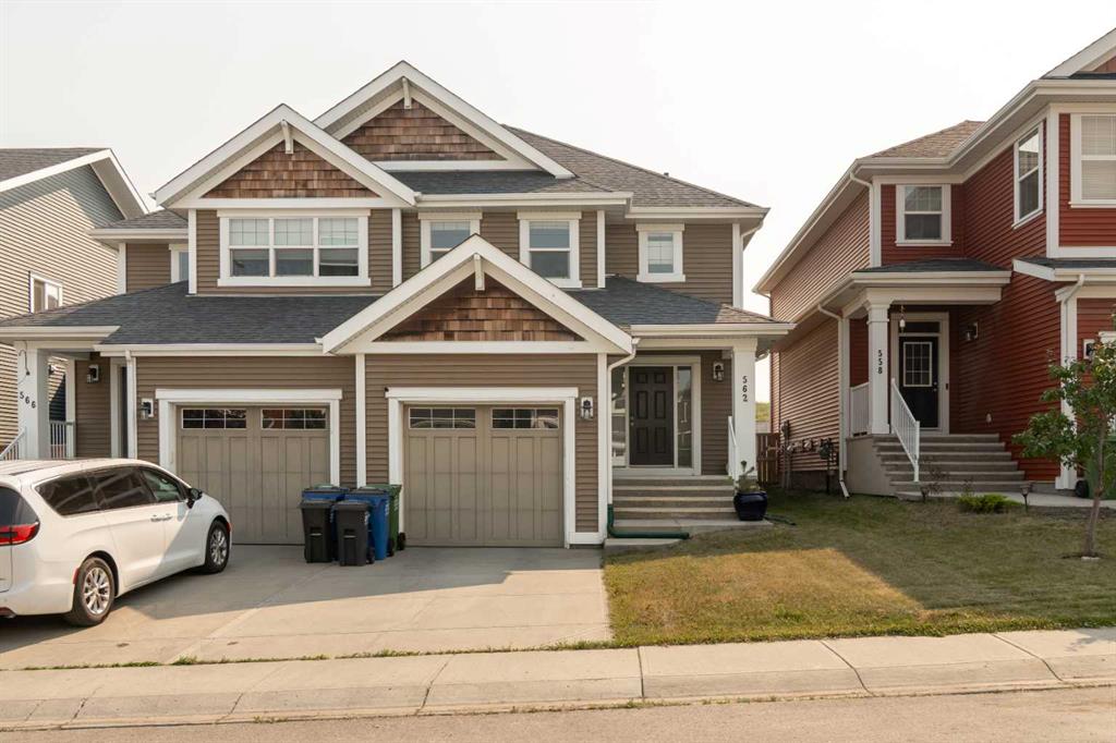 Picture for 562 River Heights Crescent 