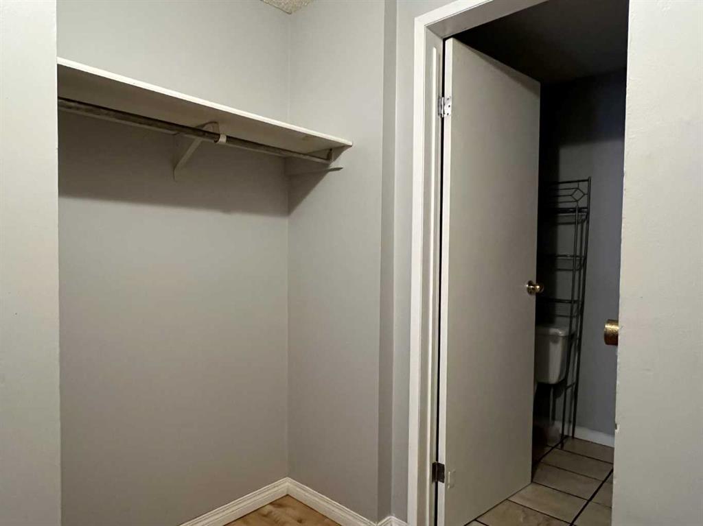 Picture for #2, 506 41 Street  