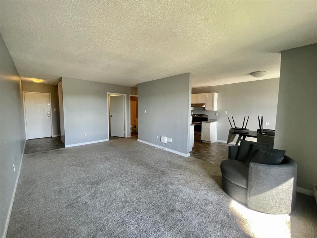 Picture for 306B, 5611 9 Avenue  