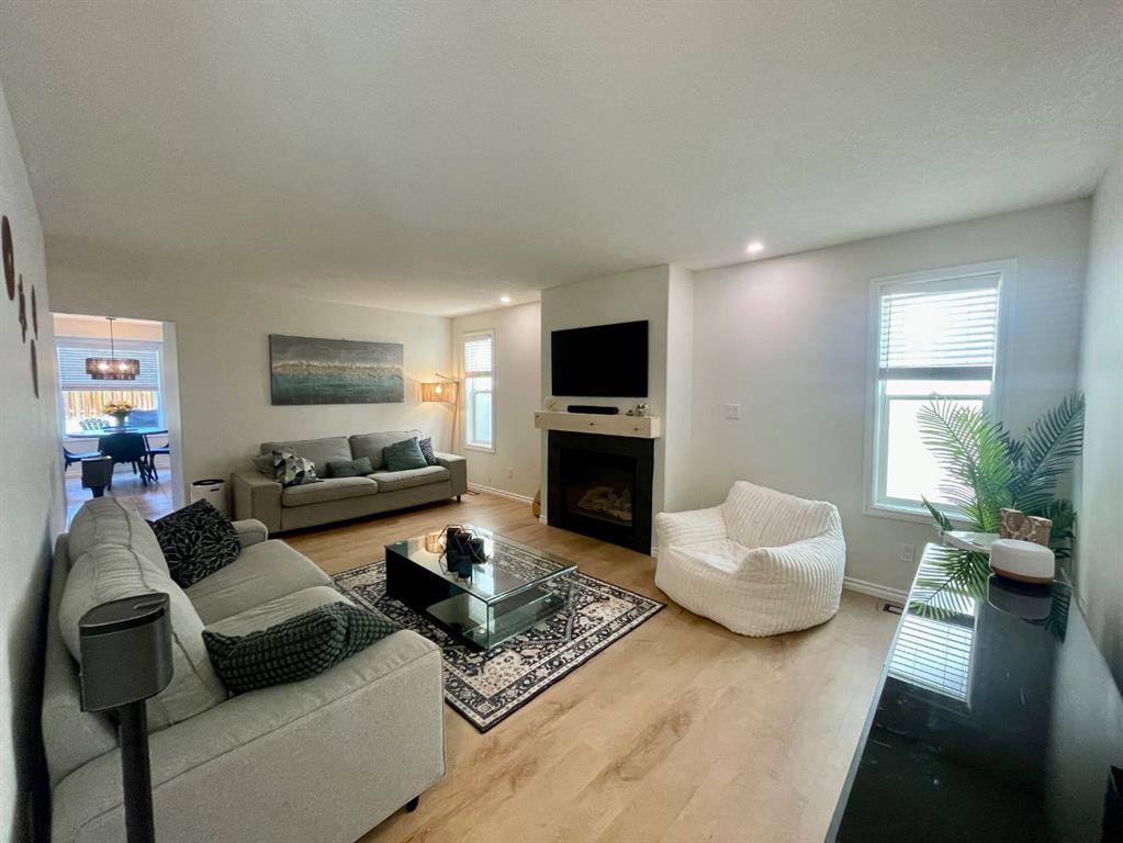 Picture for #6  4024 18 Avenue  