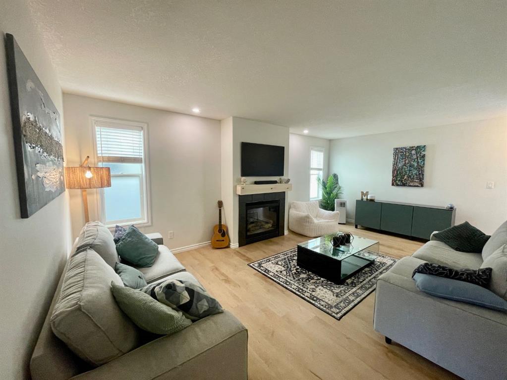 Picture for #6  4024 18 Avenue  