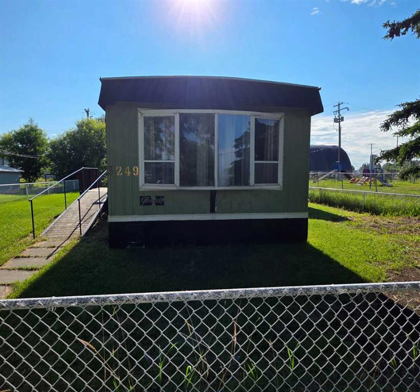 Picture for 5249 51 Street  