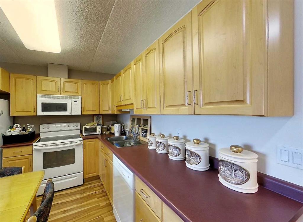 Picture for 302, 777 48 Street 
