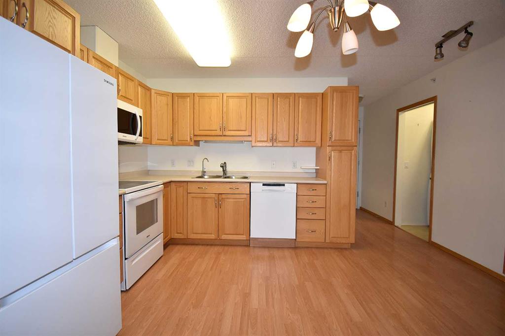 Picture for 202, 777 48 Street 