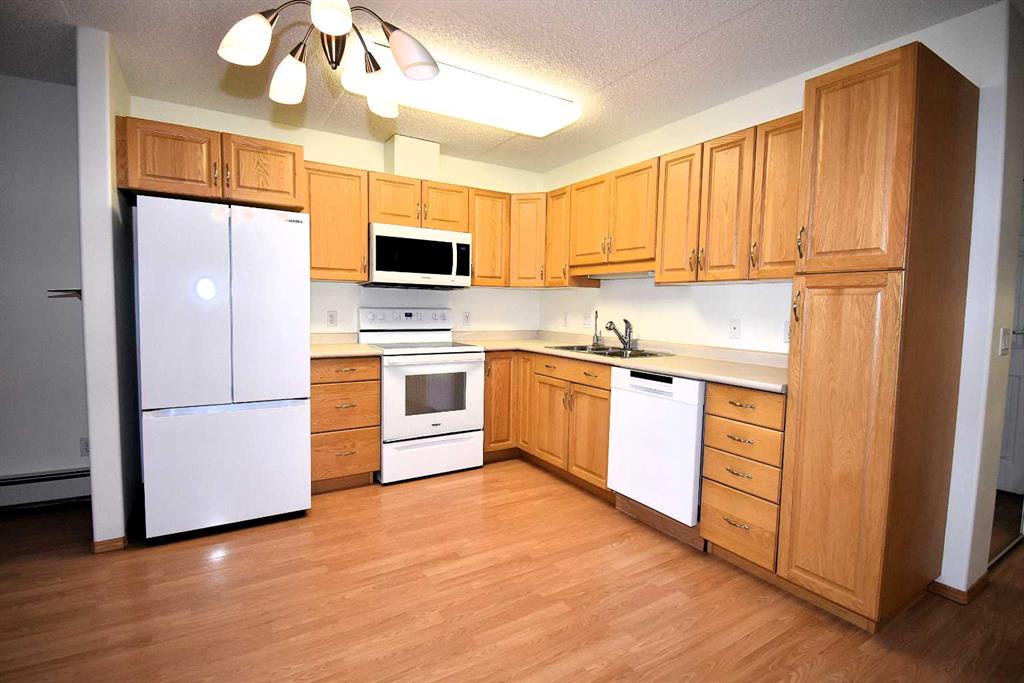 Picture for 202, 777 48 Street 