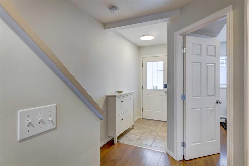 Picture for 210, 112 Kananaskis Way 