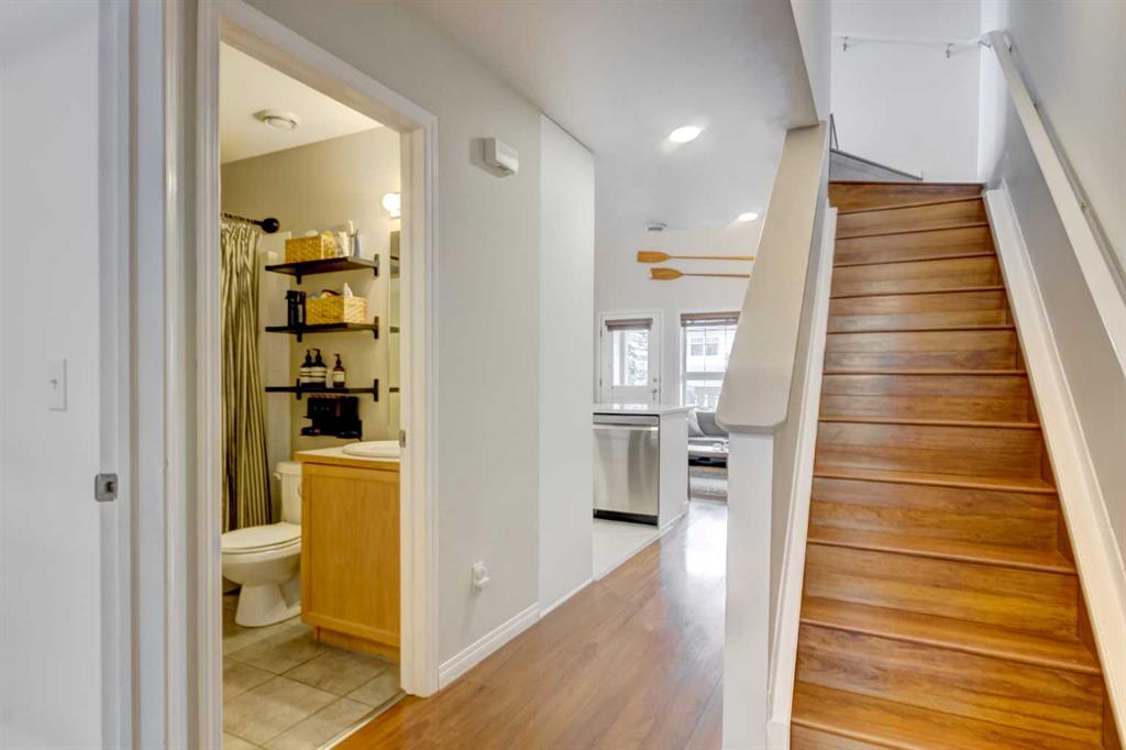Picture for 210, 112 Kananaskis Way 