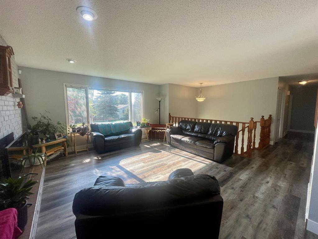 Picture for 5301 15 Ave  