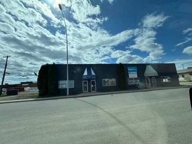 Picture for 4903 2 Avenue E