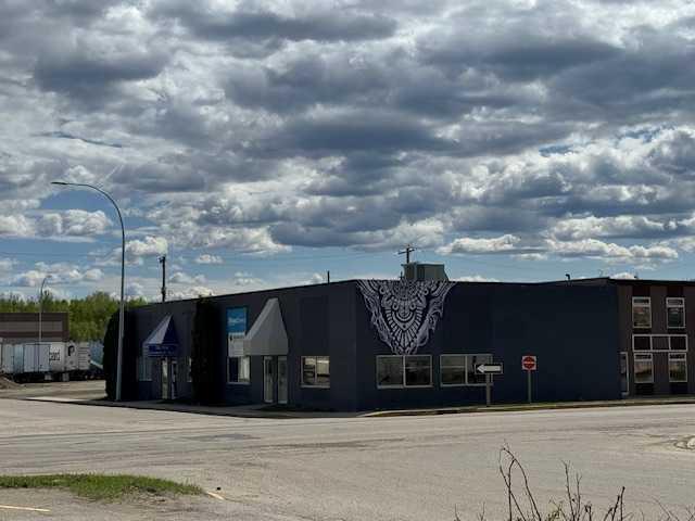 Picture for 4903 2 Avenue E