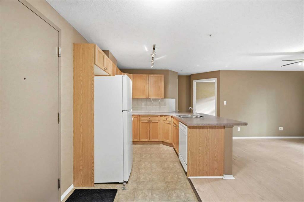 Picture for 112, 186 Kananskis Way 