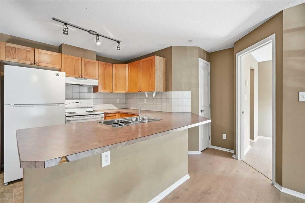Picture for 112, 186 Kananskis Way 