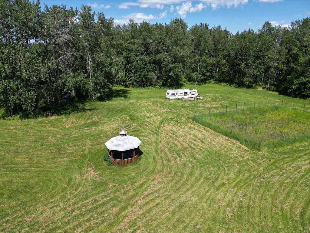 Picture for 204001 Township Road 695.1  