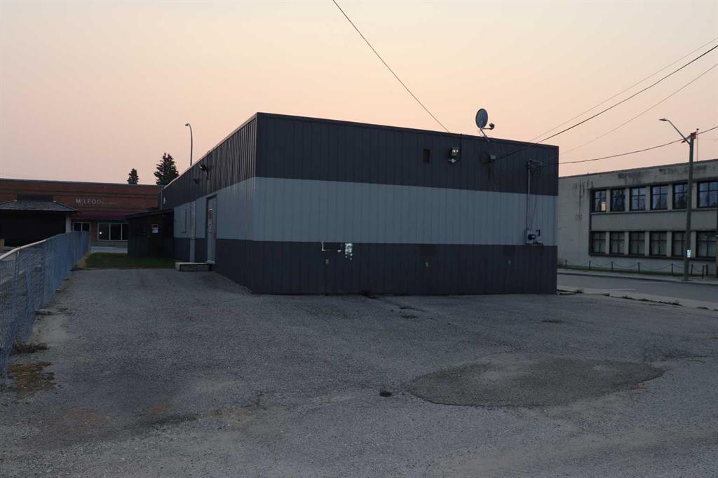 Picture for 502 50 Street  