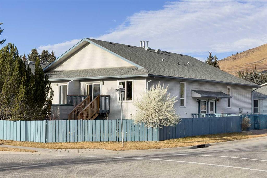 Picture for 2, 532 First Street Street E