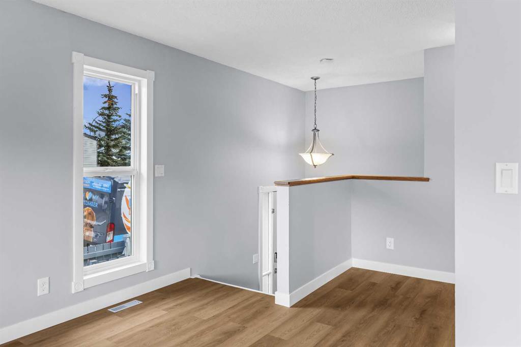 Picture for 2, 532 First Street Street E