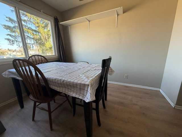 Picture for 12, 5231 6 Avenue 