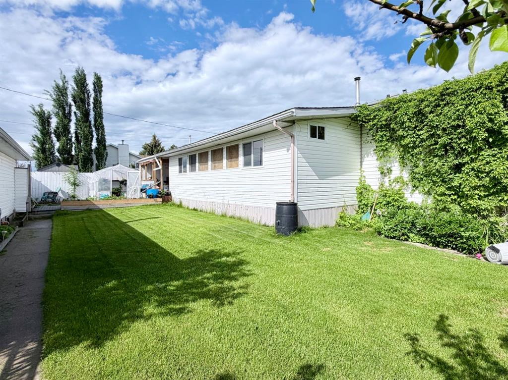 Picture for 4713 43 Street 
