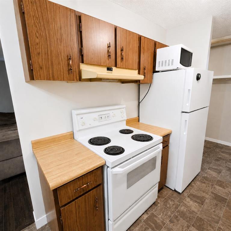 Picture for 308A, 5611 10 Avenue  