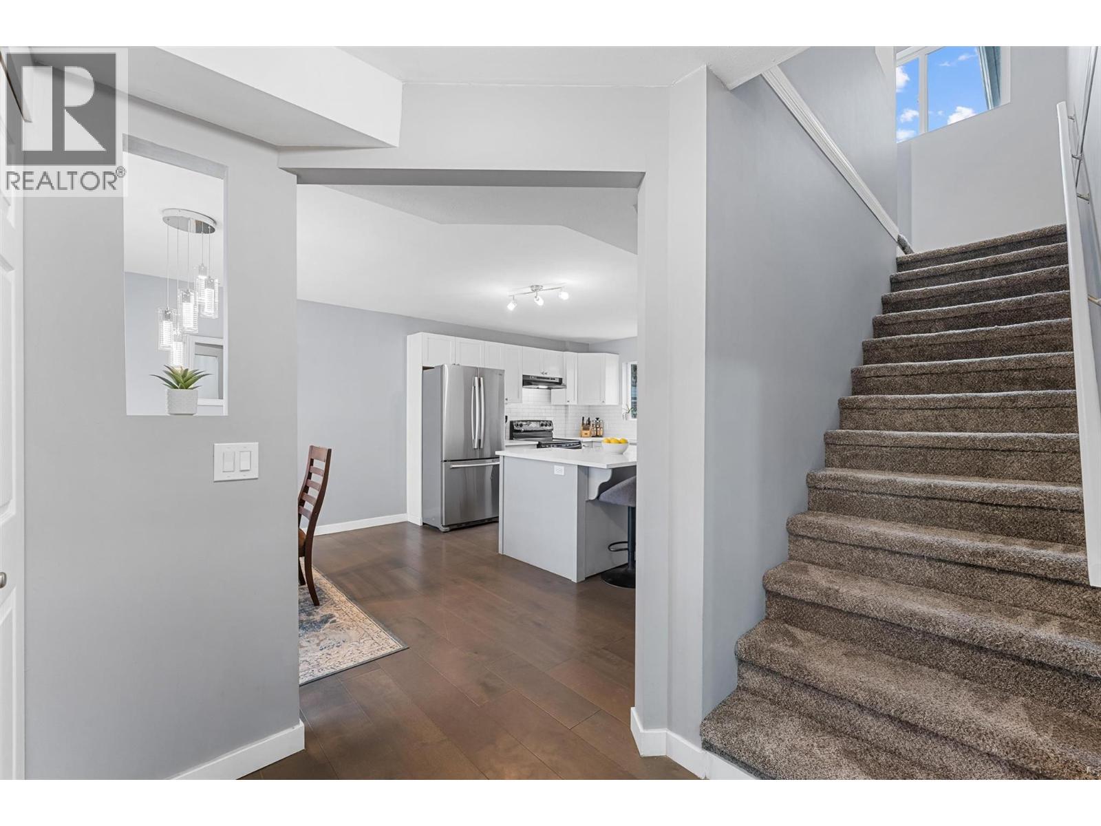 Picture for 482 Snowsell  StreetN