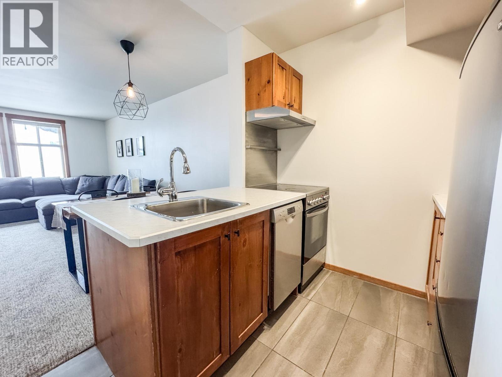 Picture for Unit #205, 2050 SUMMIT  Drive
