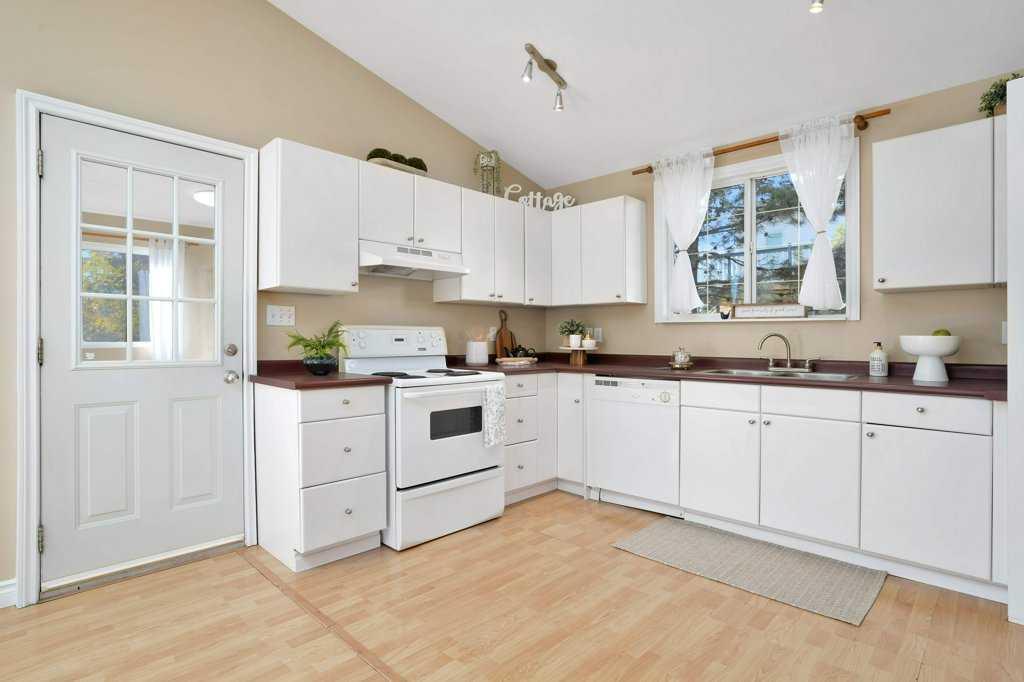 Picture for 8 Sunnyside Drive 