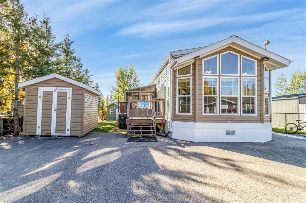 Picture for 160A, 10042 Township road 422  