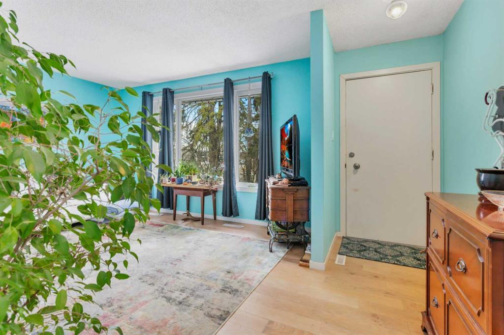 Picture for 6749 59 Avenue 
