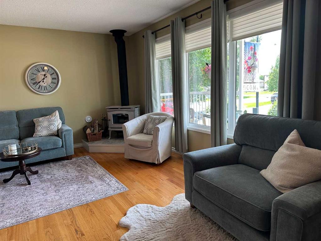 Picture for 134 Wiltshire Boulevard 