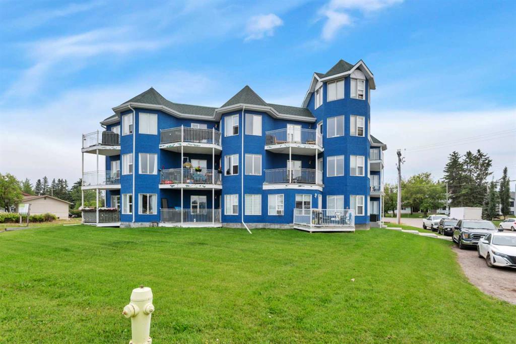 Picture for 312, 5135 Lakeshore Drive  