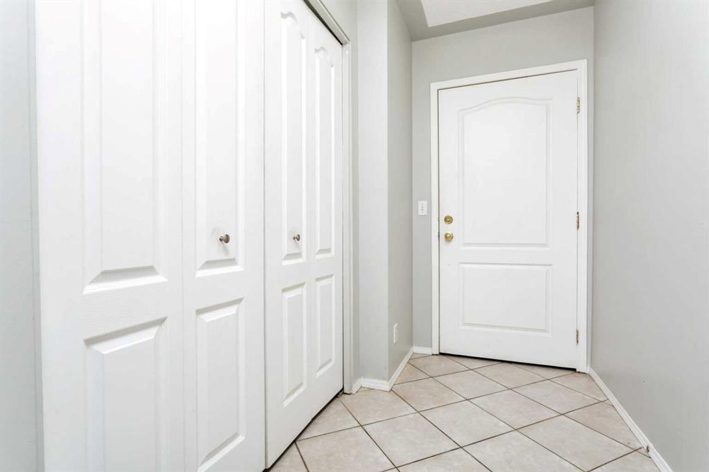 Picture for 312, 5135 Lakeshore Drive  