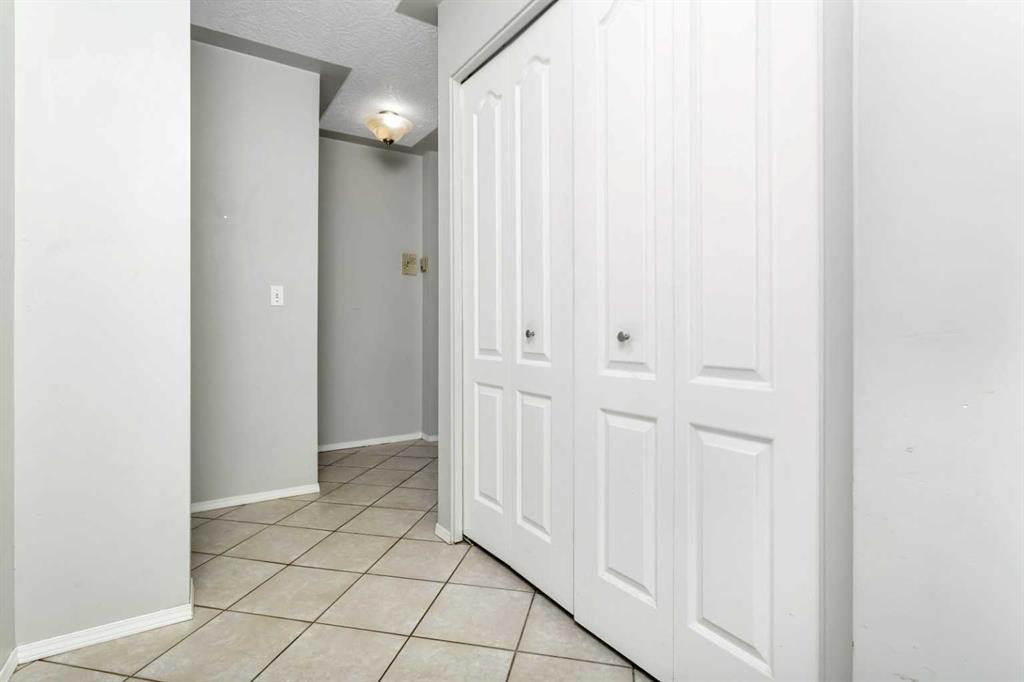 Picture for 312, 5135 Lakeshore Drive  