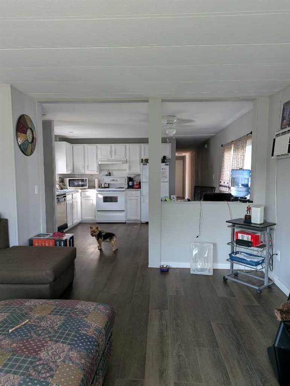 Picture for 148, 5344 76 Street 