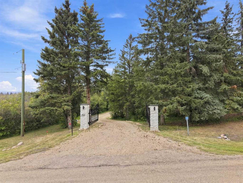 Picture for 14, 38349 Range Road 270  