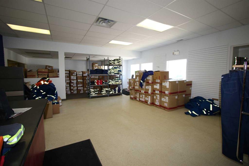 Picture for 7, 7621 Edgar Industrial Drive 