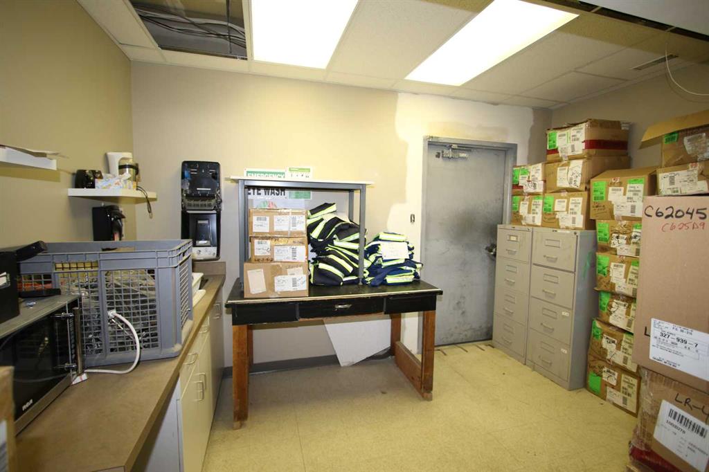 Picture for 7, 7621 Edgar Industrial Drive 