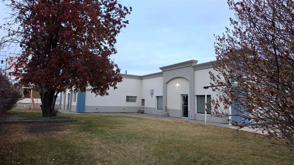 Picture for B, 5406 43 Street 