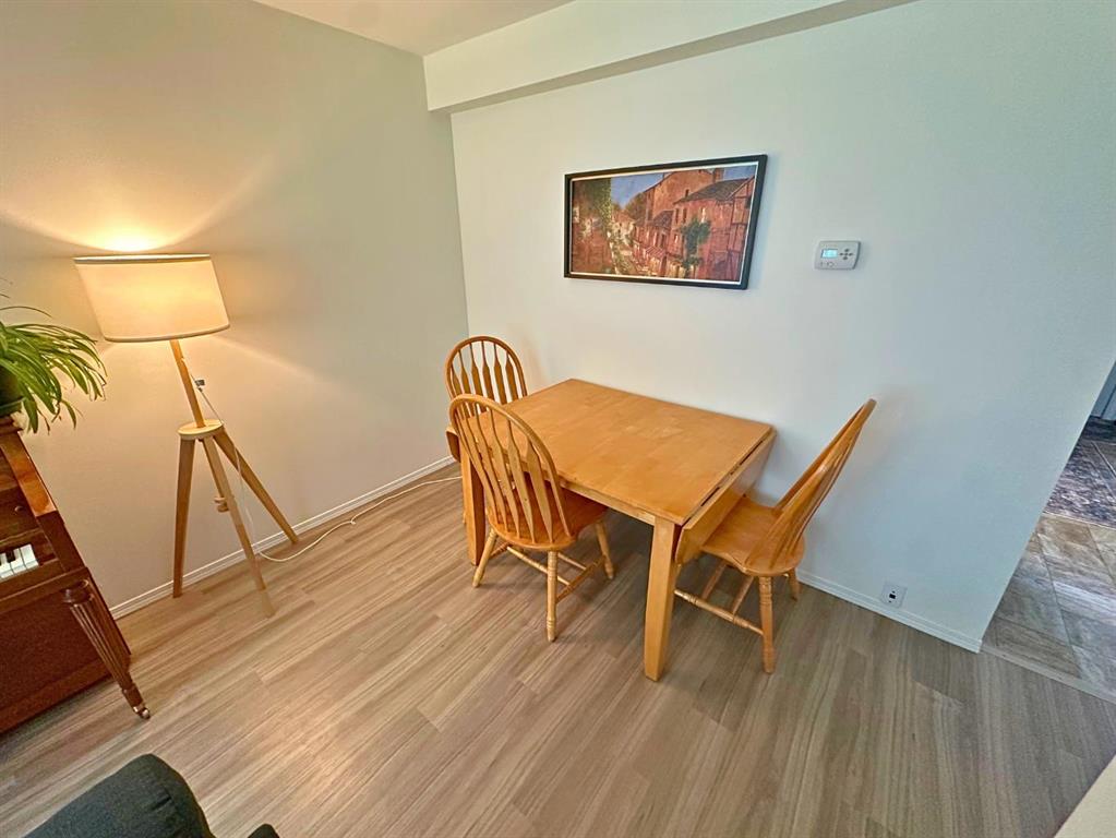 Picture for #302, 4719 33 Street 