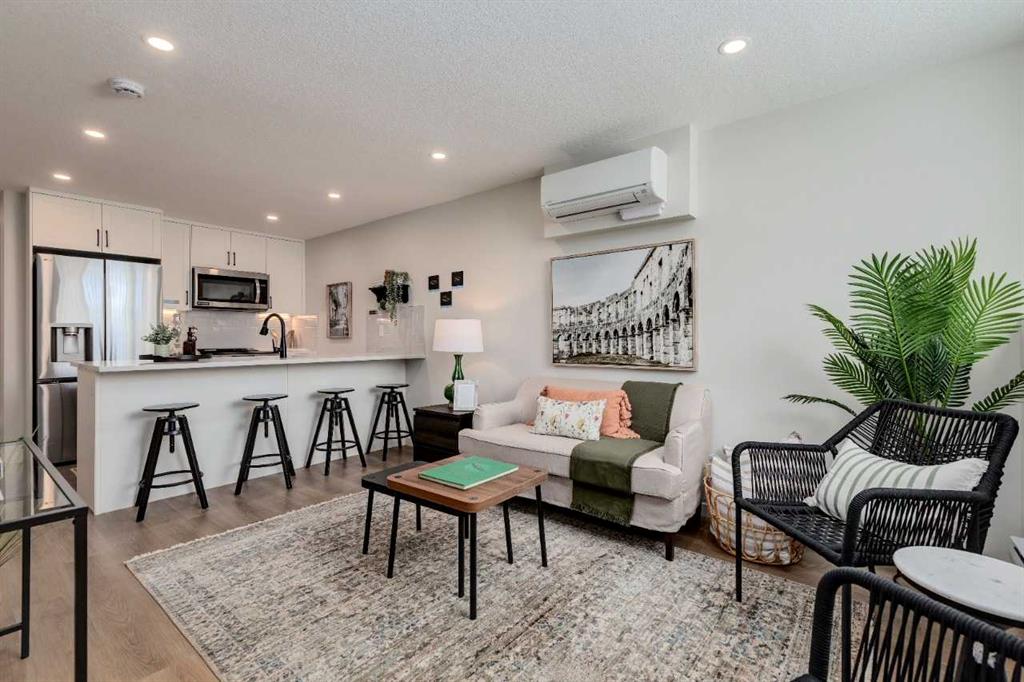 Picture for 205, 40 Livingston Parade NE
