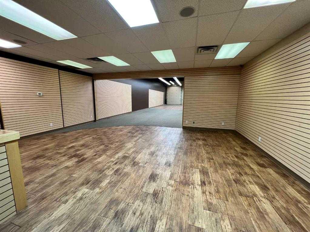 Picture for 7875 48 Avenue 