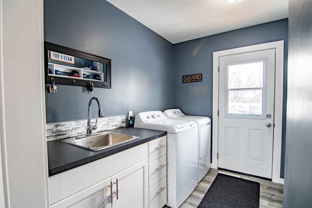 Picture for 40509 Range Road 234  