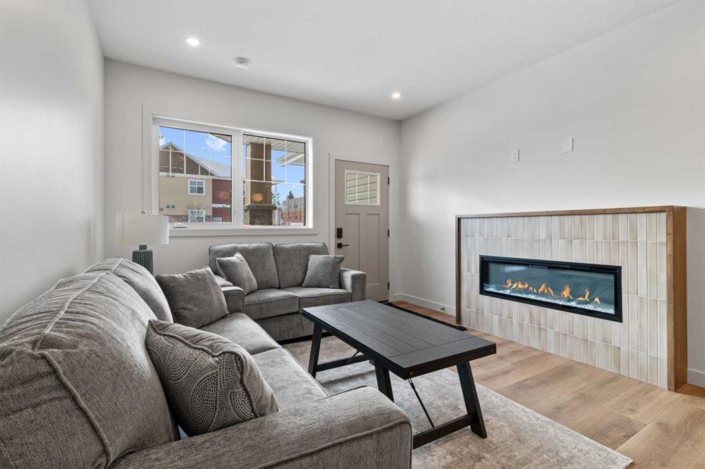 Picture for 4940 Beardsley Avenue 
