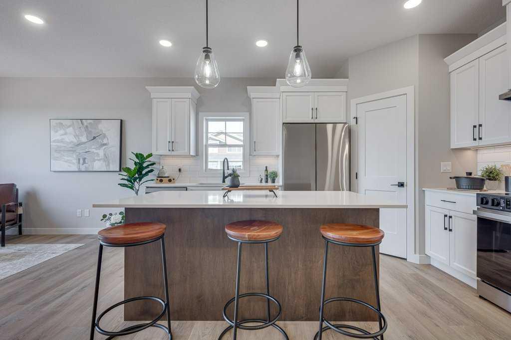 Picture for 15 Ellington Crescent 