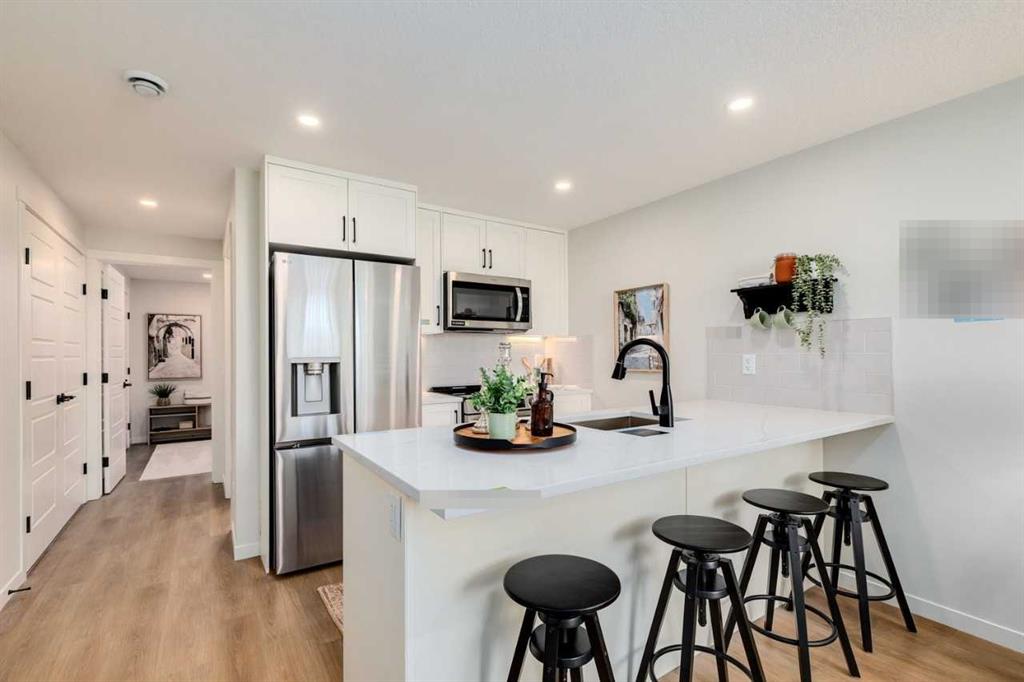 Picture for 205, 40 Livingston Parade NE