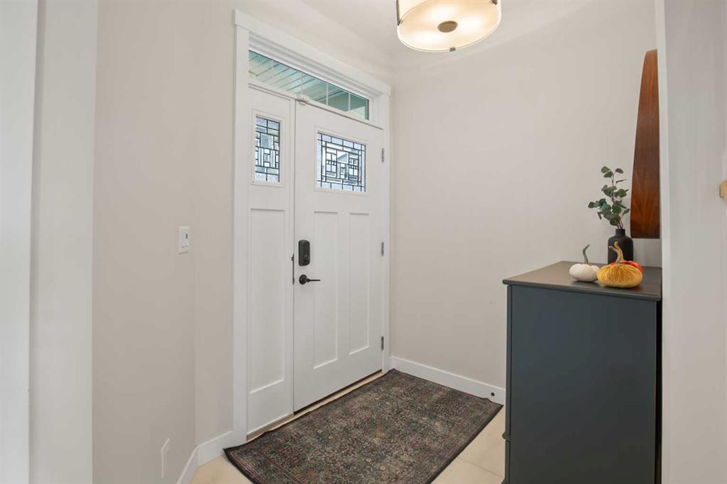 Picture for 107 Vancouver Crescent 