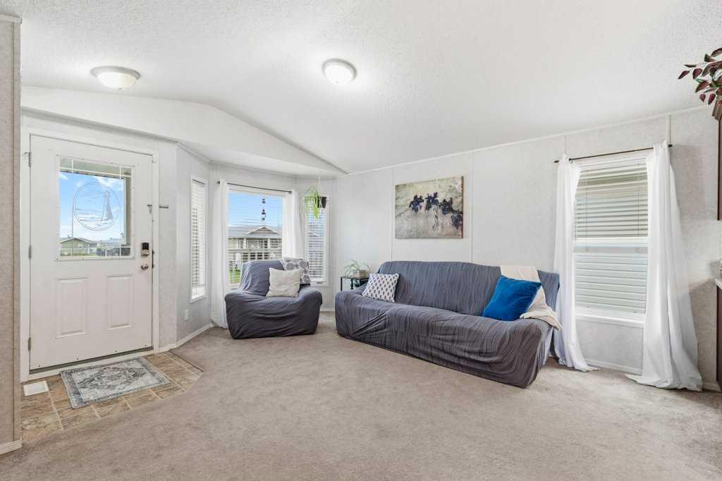 Picture for 6 Baywood Place 