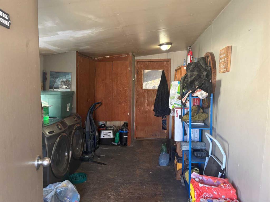 Picture for #34, 5311 60 Street 