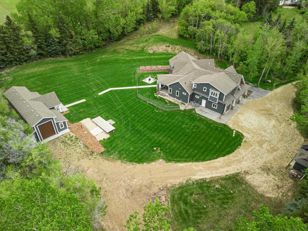 Picture for 14, 38349 Range Road 270  